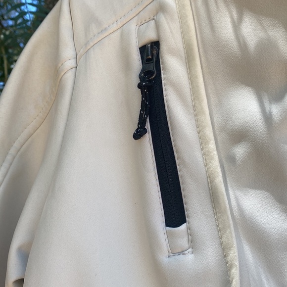 Snow/Ski Jacket - Picture 3 of 7